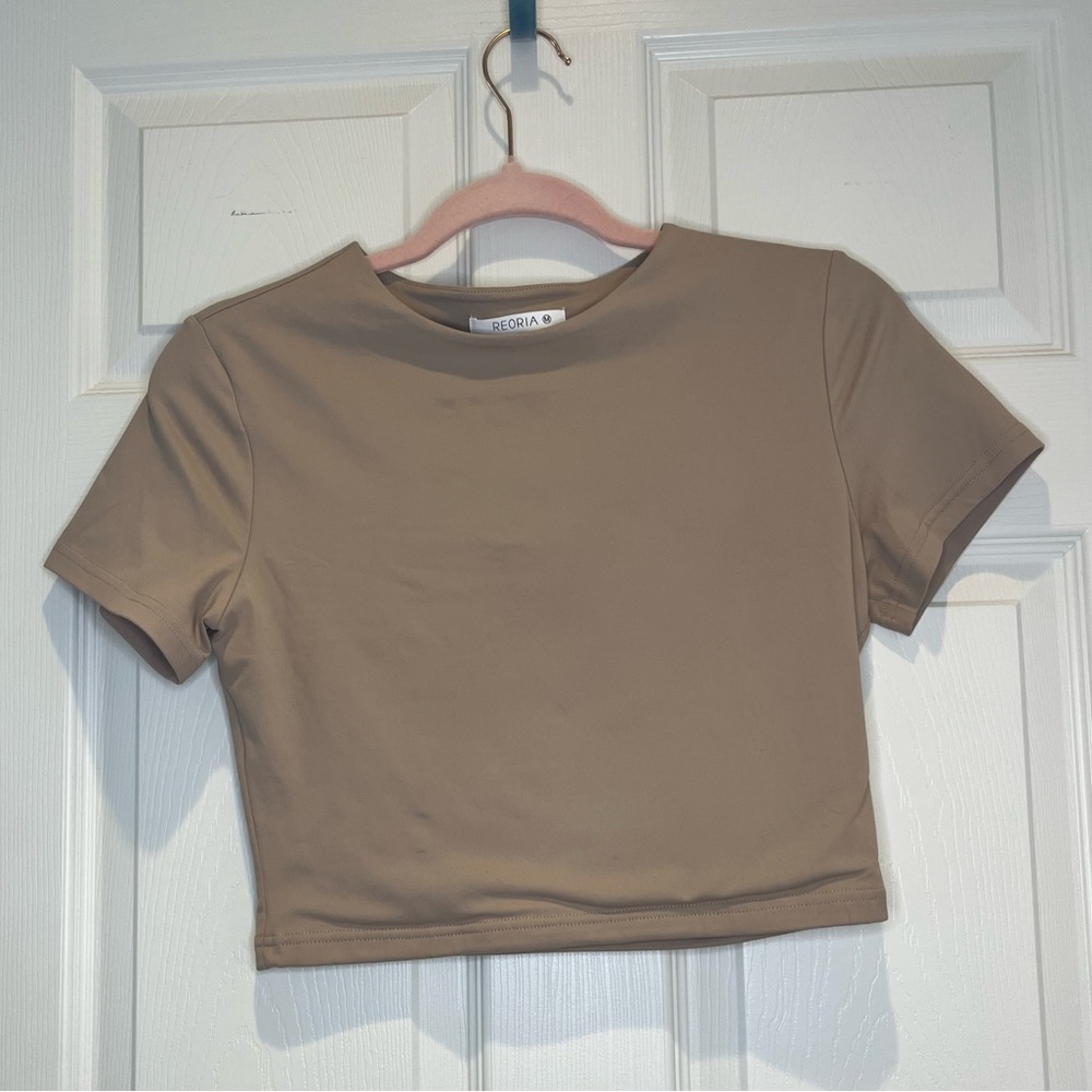 ReoRia Tan Short Sleeve Crop Top - M
